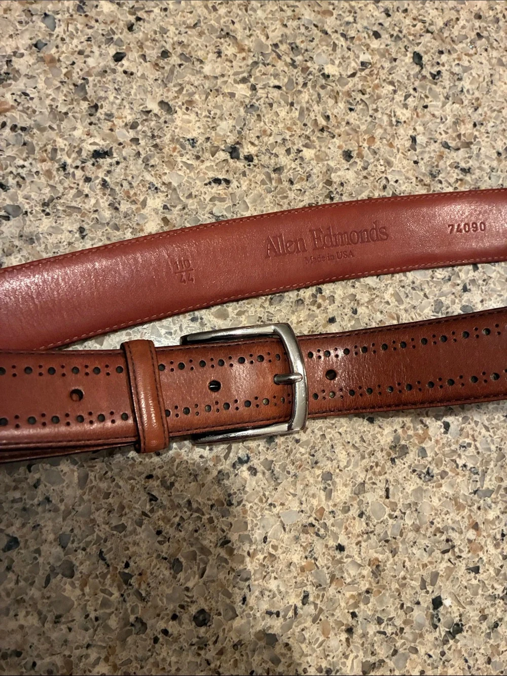 Allen Edmonds Manistee Dress Leather Belt Walnut Brown (74090)